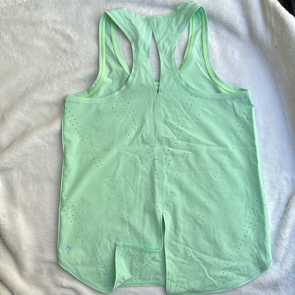 Ivivva by lululemon mint green flowing tank top size 10 - Picture 7 of 7